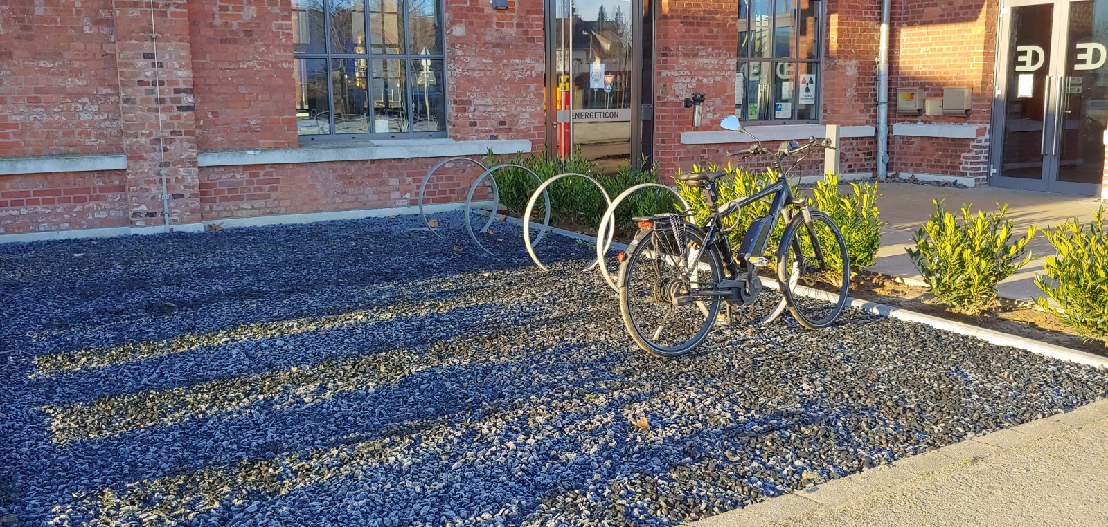 Bild: Neue Fahrradstellplätze am Energeticon
