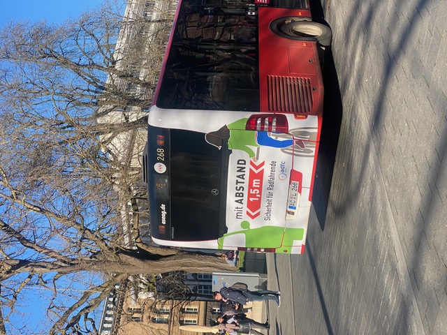 Bild: Bus mit unserer Werbung